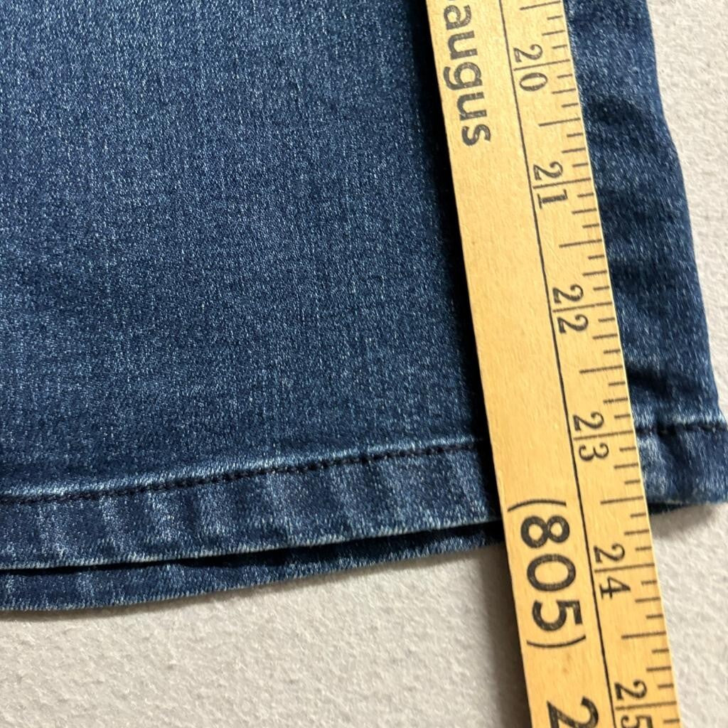 DG2 Diana Gilman Denim Bermuda Shorts Womens Size 10 Blue Stretch Jean Shorts