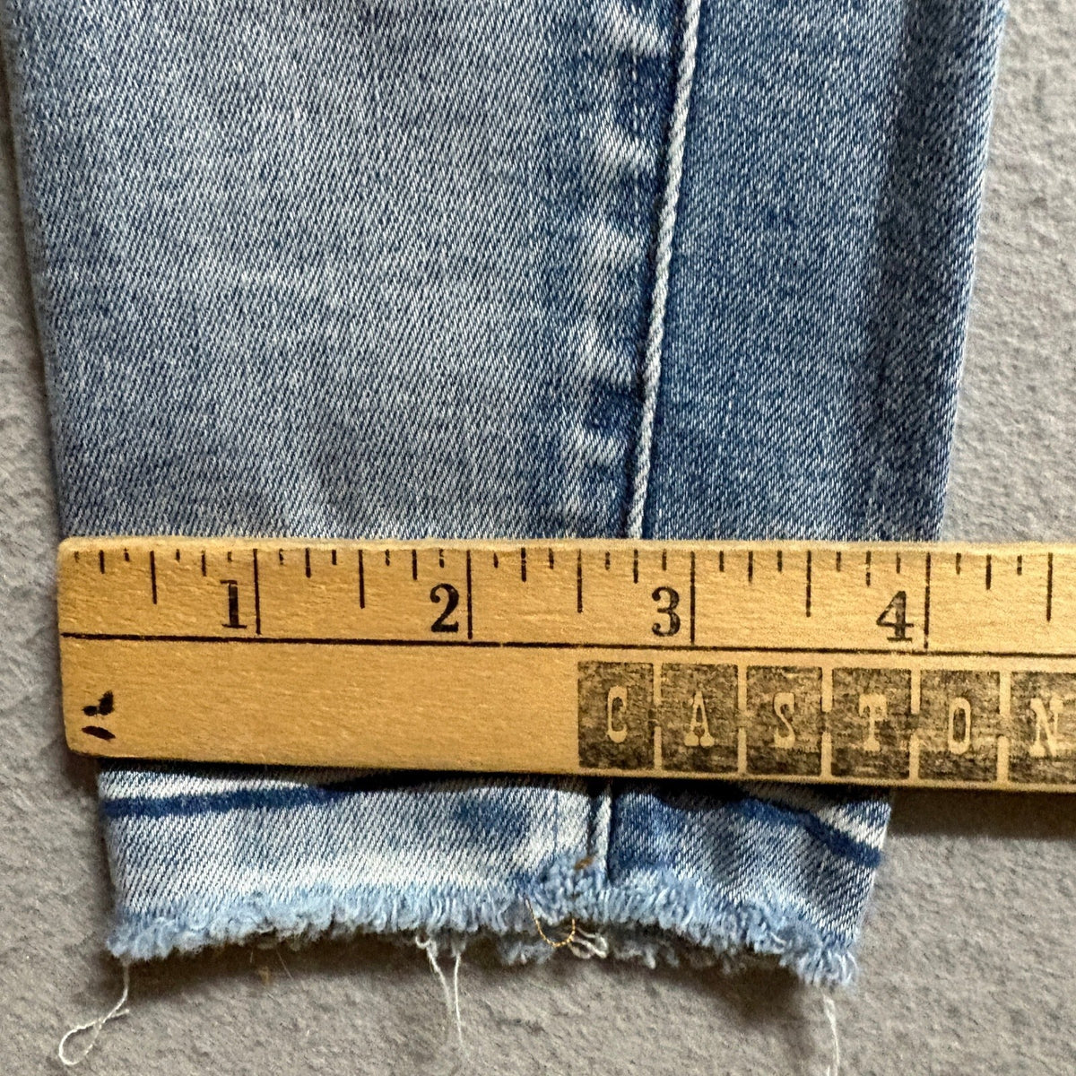 Grace and Lace Skinny Jeans Womens Size 4 Light Wash Stretch Raw Hem Denim