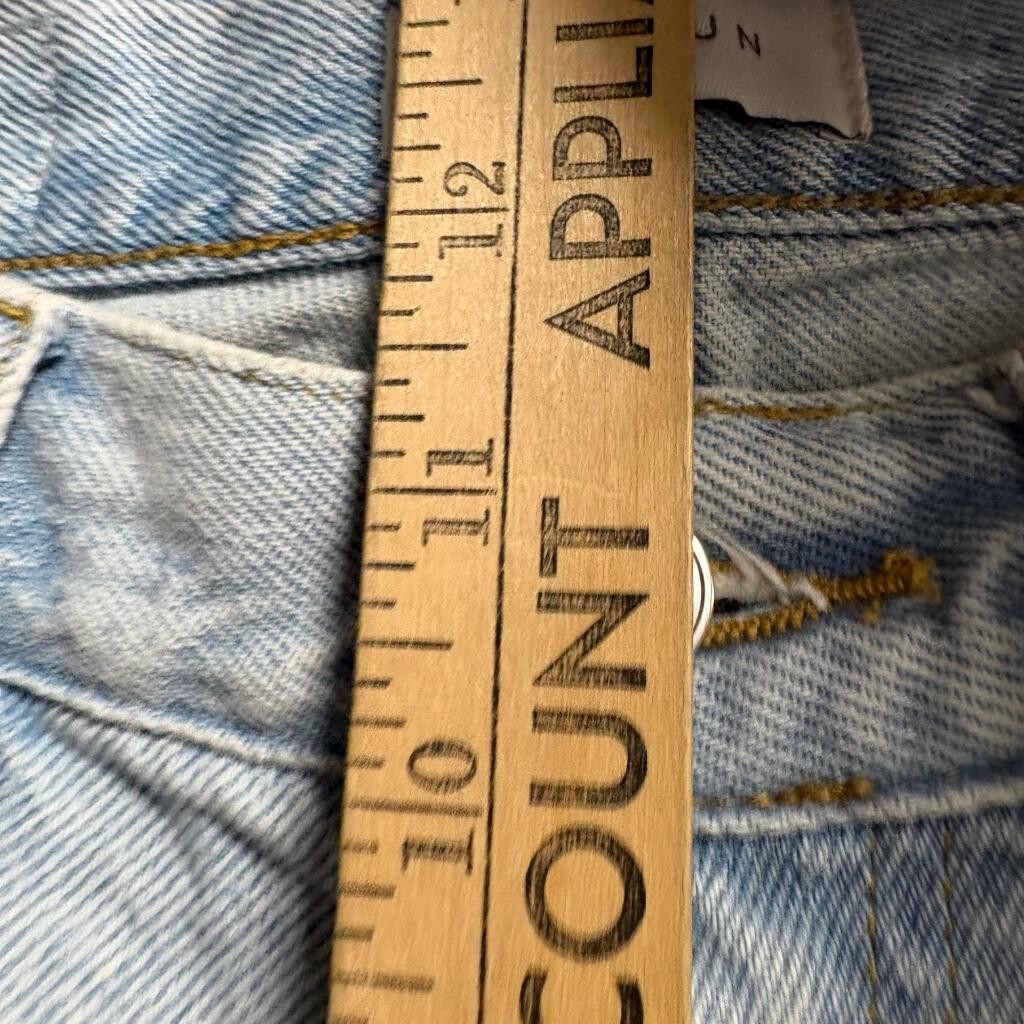 PacSun Dad Jean Womens Size 28 Light Wash Distressed Ripped Denim High Rise