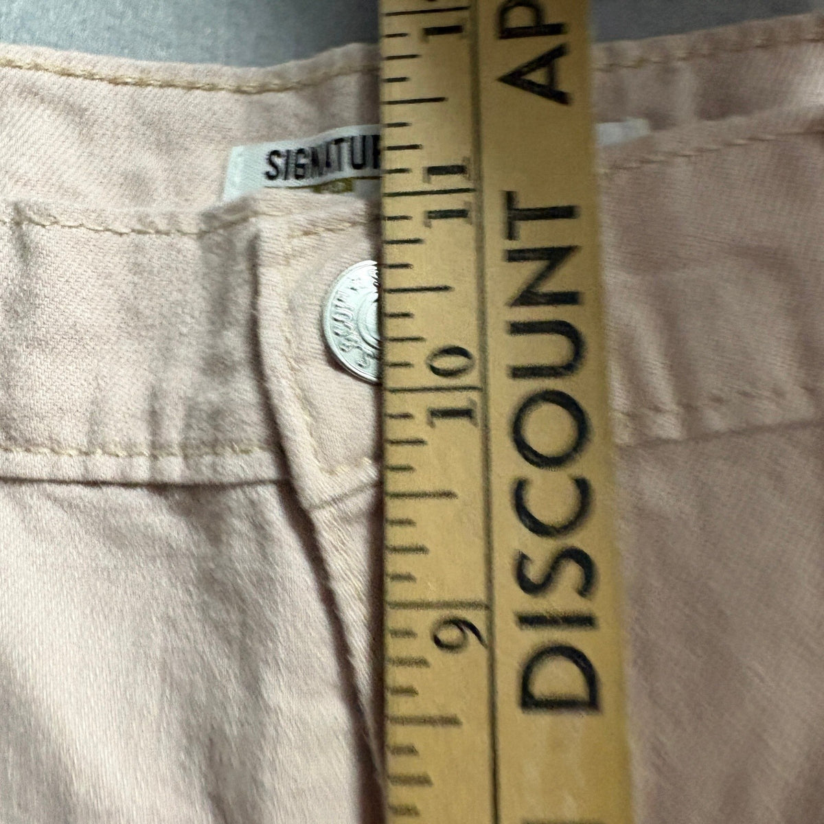 Signature by Levi Strauss Women 10 W30 Everyday Jogger Pants Pink Cotton Utility