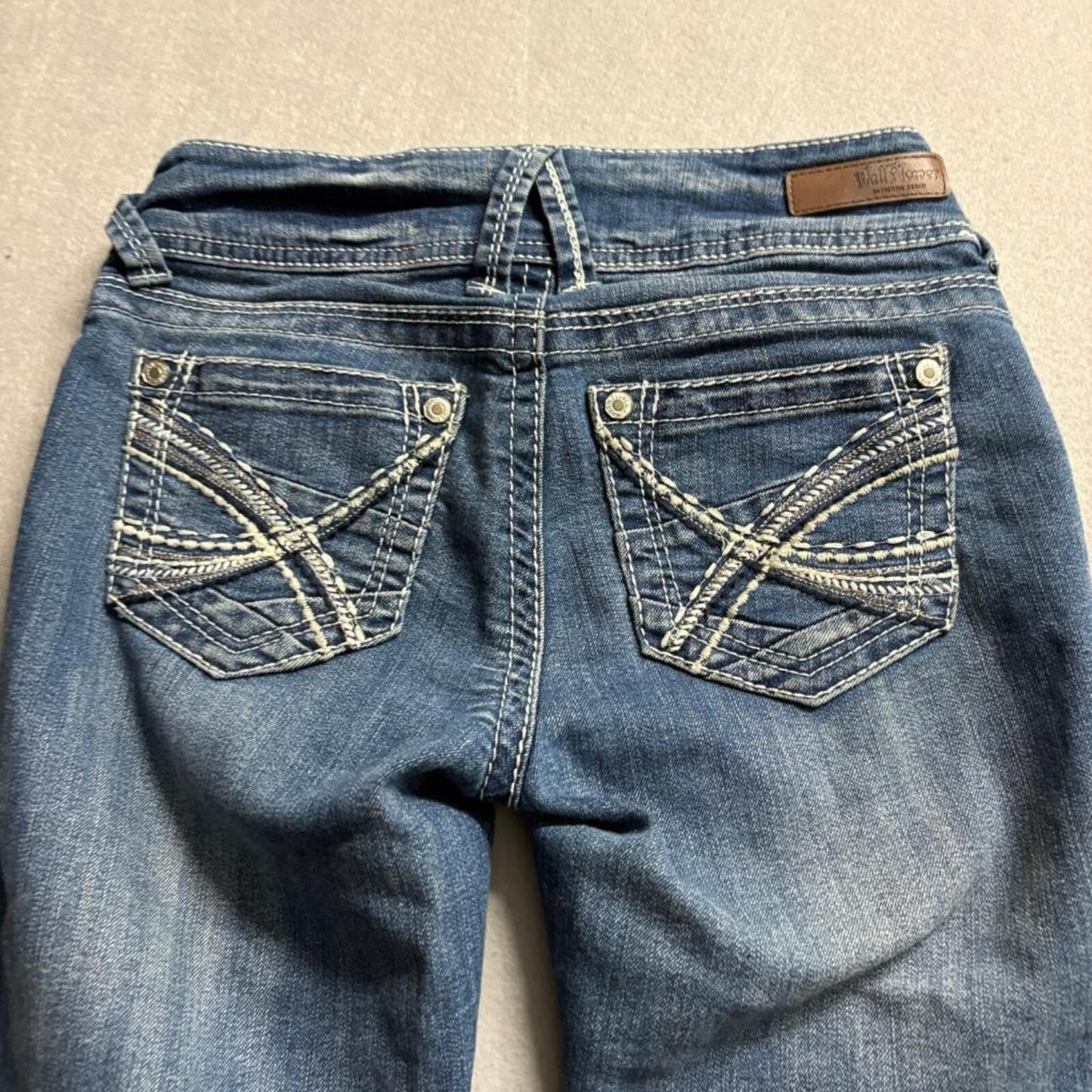 WallFlower Jeans Womens Size 0 Blue Denim Bootcut Thick Stitch Stretch Low Rise