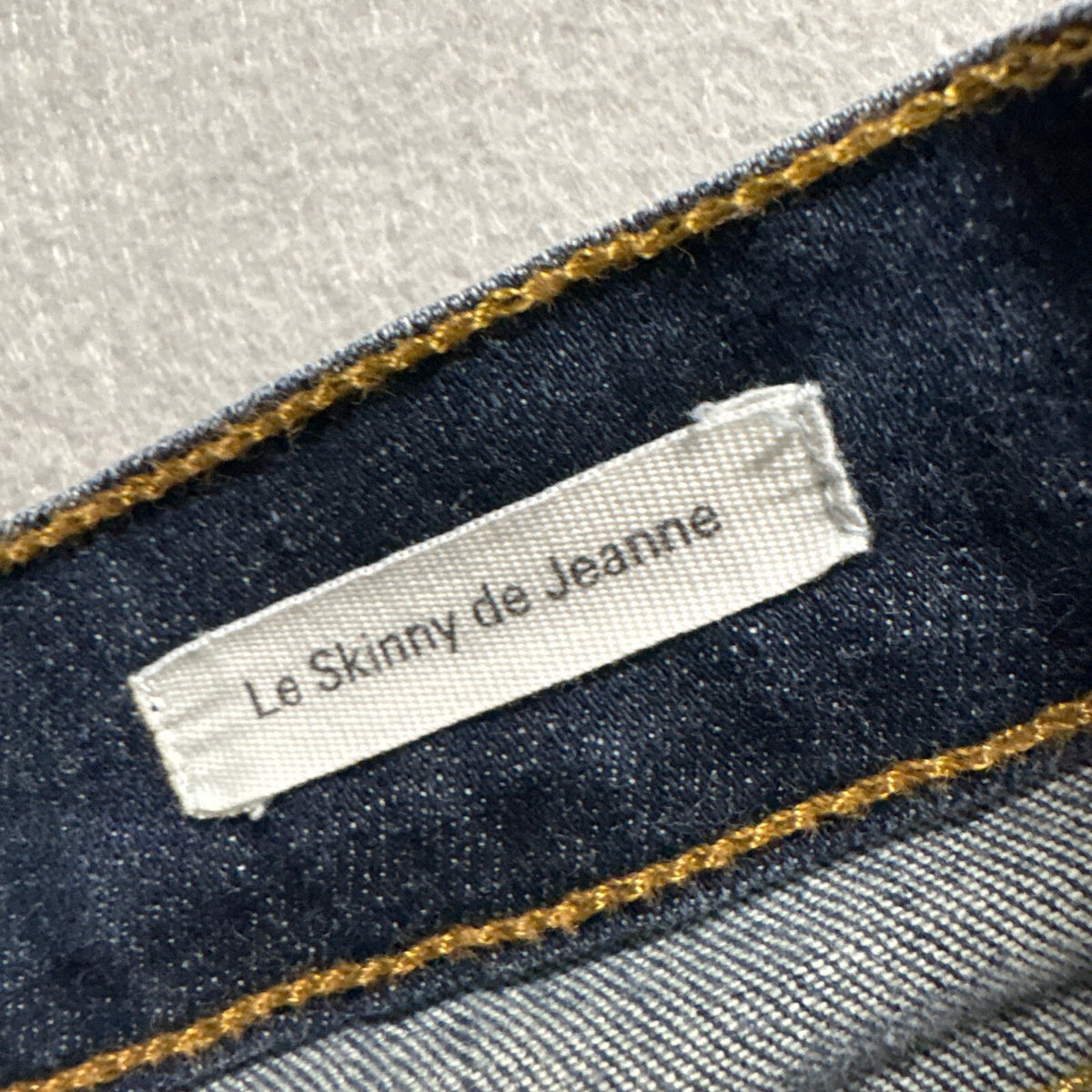 FRAME Le Skinny de Jeanne Jeans Womens Size 26 Dark Wash Raw Hem Ankle Denim