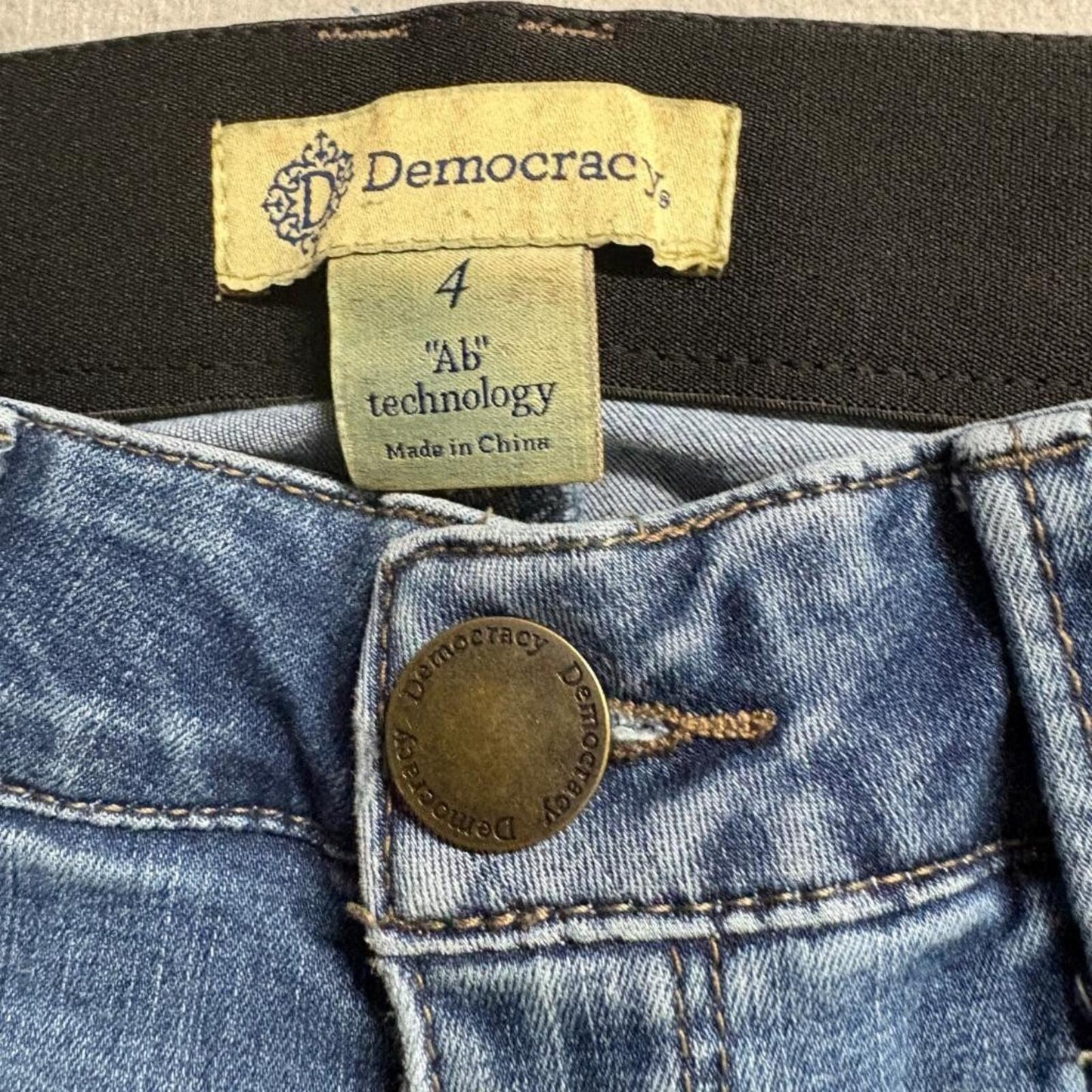 Democracy Ab Technology Jeans Womens 4 Blue Distressed Raw Hem Crop Skinny