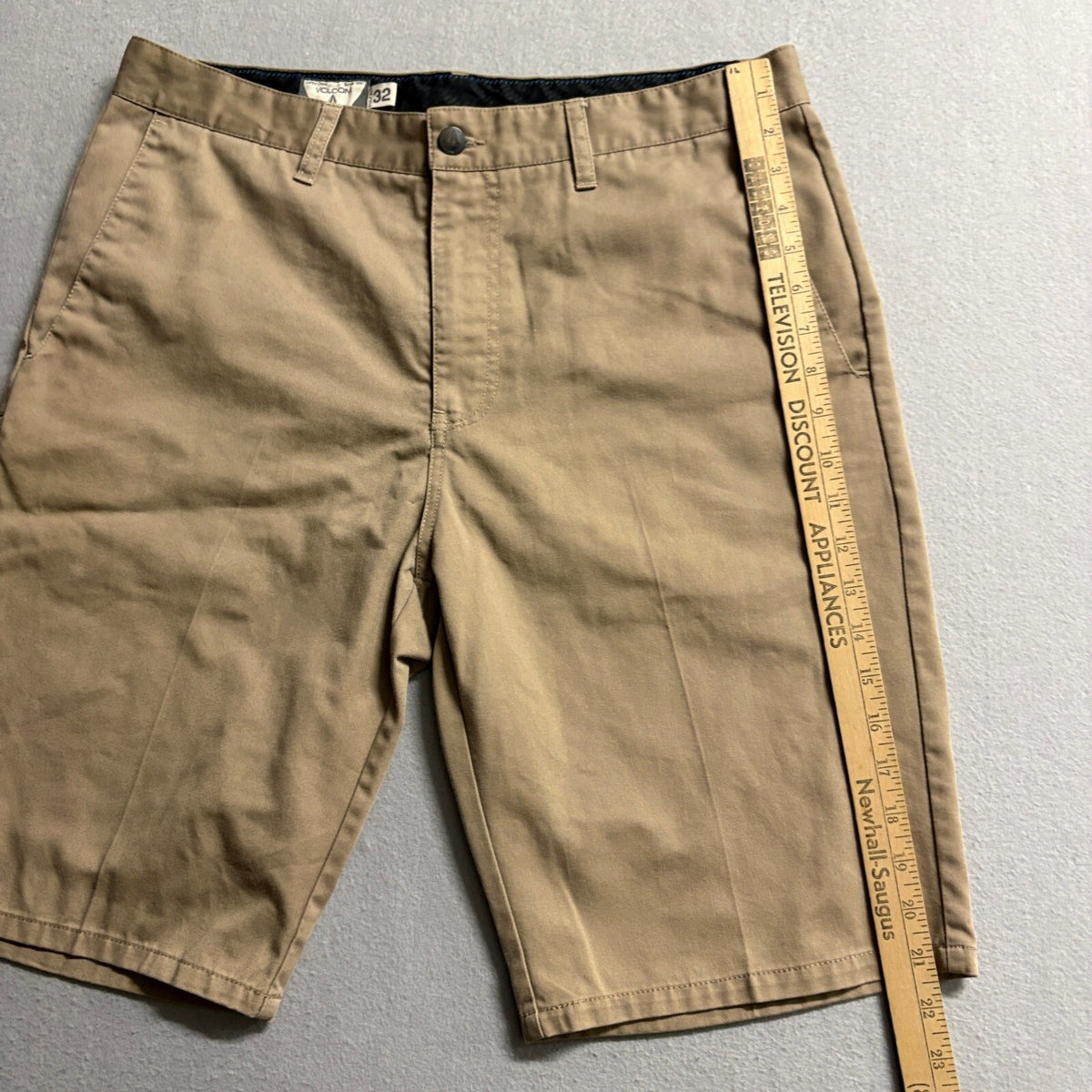 Volcom Frickin Modern Chino Shorts Mens Size 32 Tan Beige Casual Skate Walk