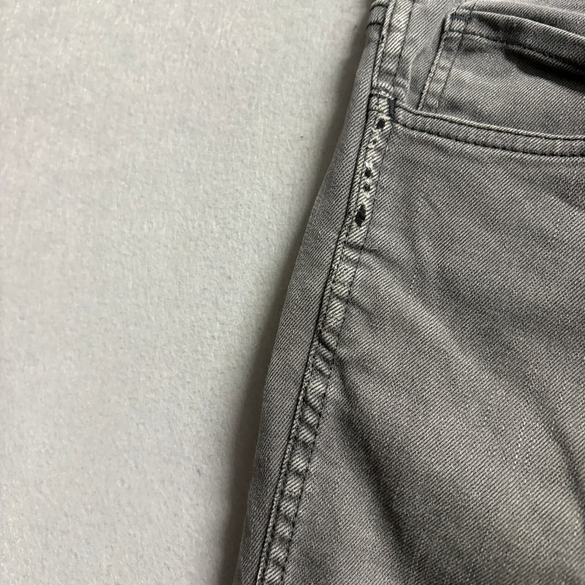 Levi's Mens Gray Denim Jeans Size 34x32 W34 L32 Straight Leg Stretch Cotton