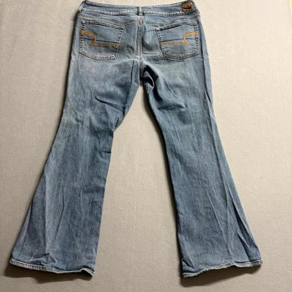 American Eagle Artist Flare Jeans Womens 16 Short Blue Distressed Stretch Denim