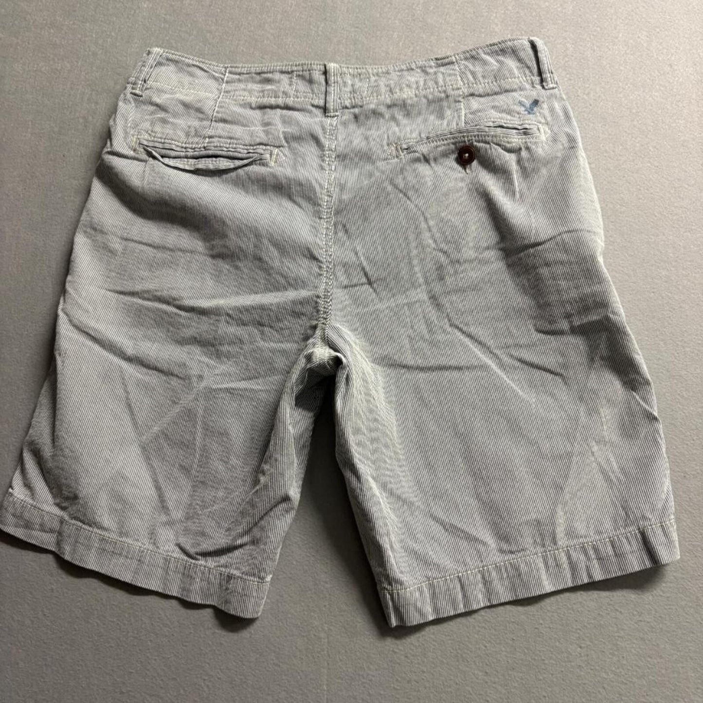 American Eagle Classic Shorts Mens 32 Blue White Seersucker Striped Cotton Chino