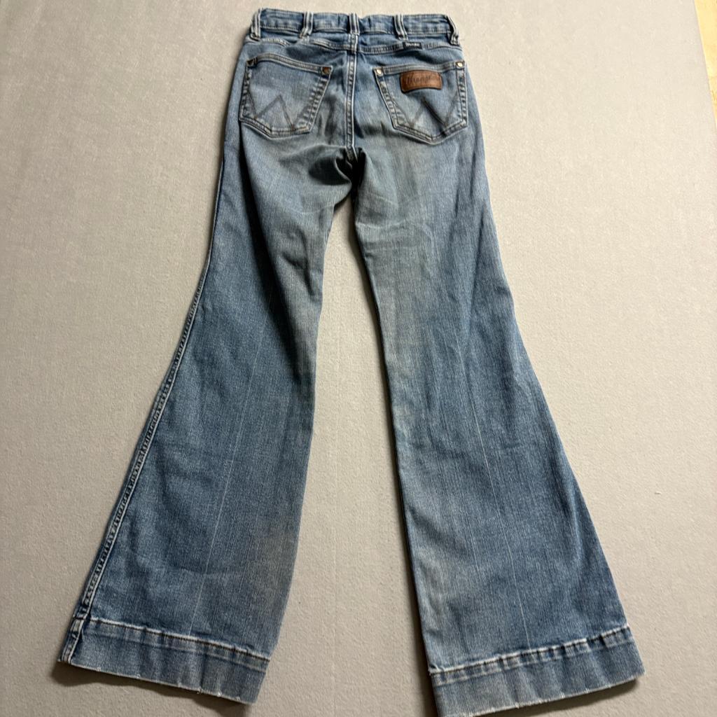 Wrangler Retro Womens Flare Jeans Size 25 x 32 Blue Denim High Rise Wide Leg