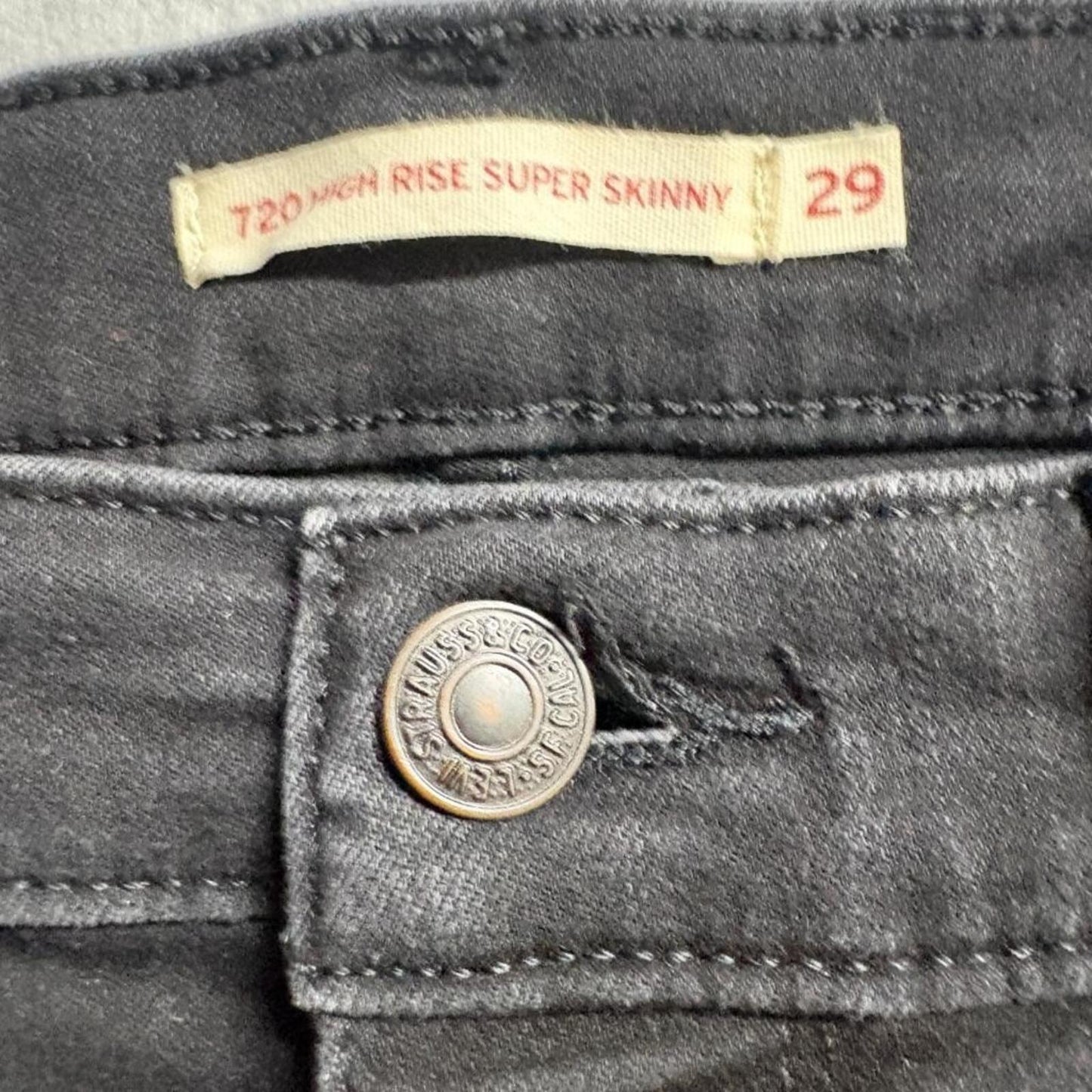 Levi's 720 High Rise Super Skinny Jeans Womens 29x30 Black Denim Stretch