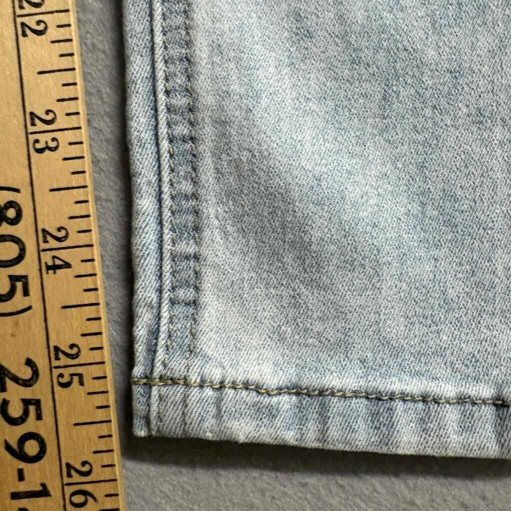 Simple Society Jogger Jeans Womens Size 7/28 Light Wash Elastic Waist Denim