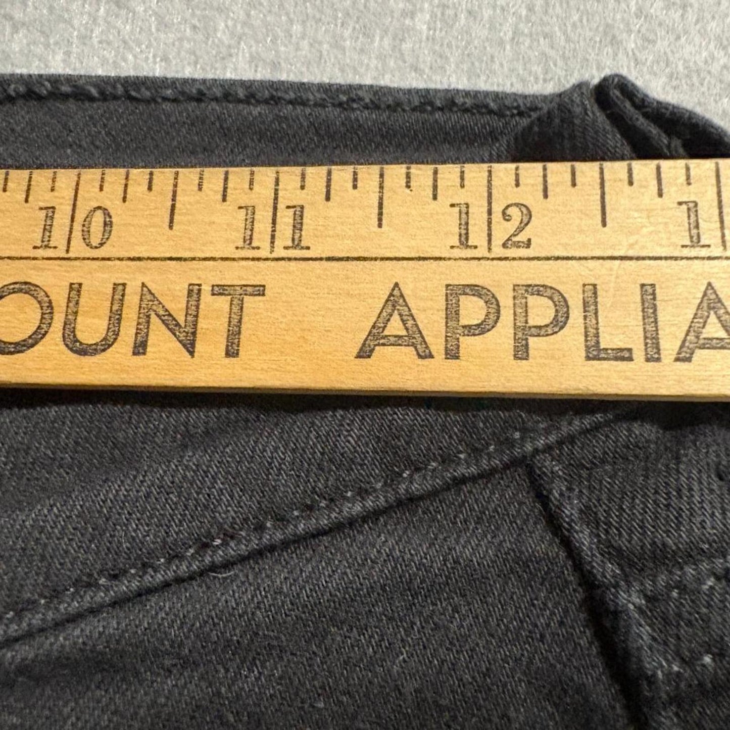 Levis Premium 501 Straight Leg Jeans Womens Size 23 Black Denim Cropped 23x26
