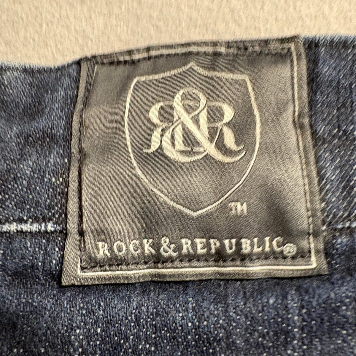Rock & Republic Bootcut Jeans Womens 10 Blue Denim Embroidered Pocket Stretch
