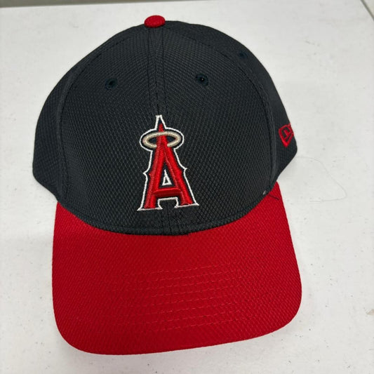 Los Angeles Angels New Era 39THIRTY Stretch Fit Hat Cap Medium-Large Black Red