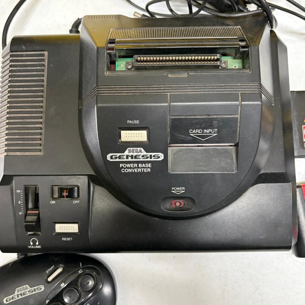 Sega Genesis Model 1 Console working Power Base Converter Controller and 7 Games