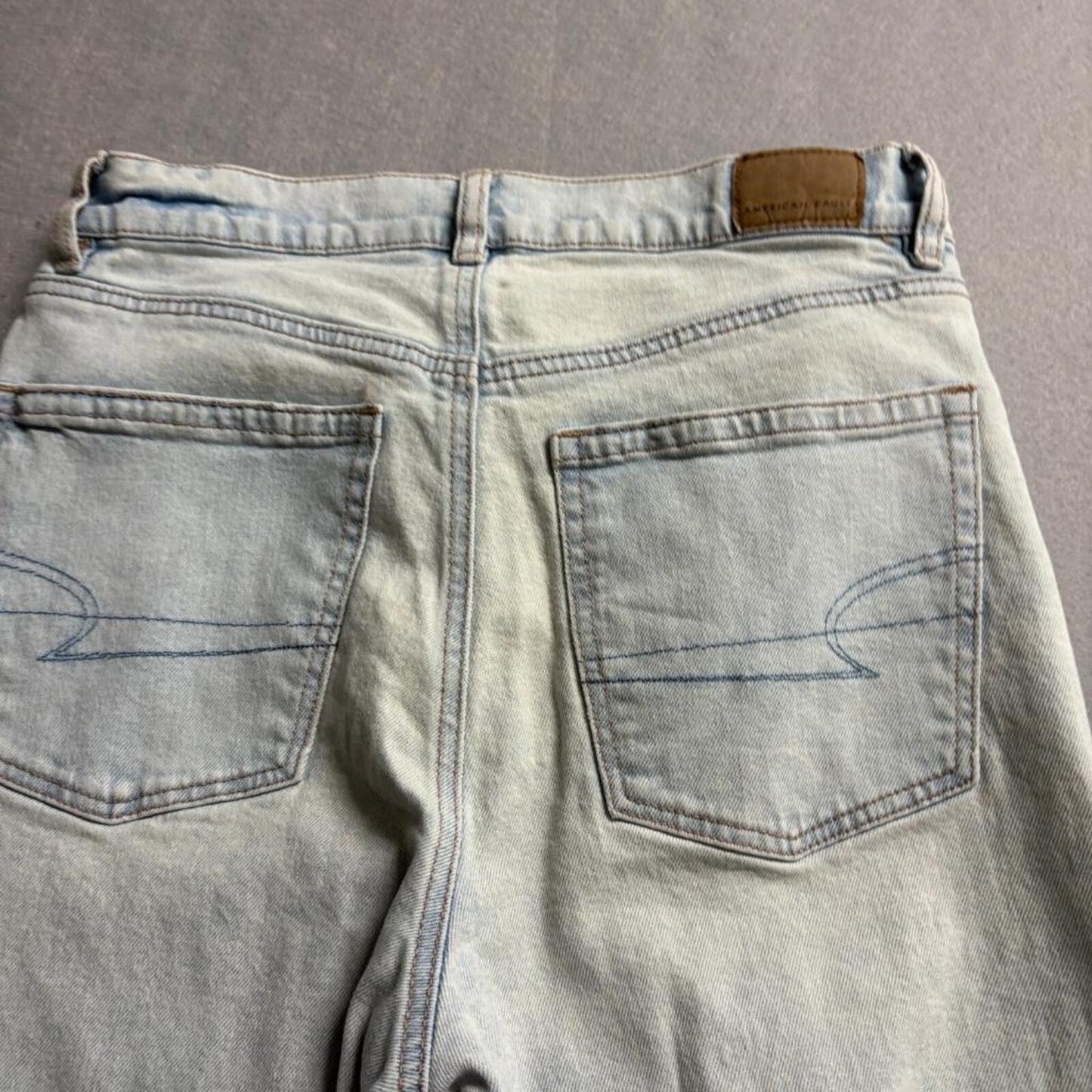 American Eagle Strigid Jeans Womens 6 Long Light Wash High Rise Wide Leg Denim