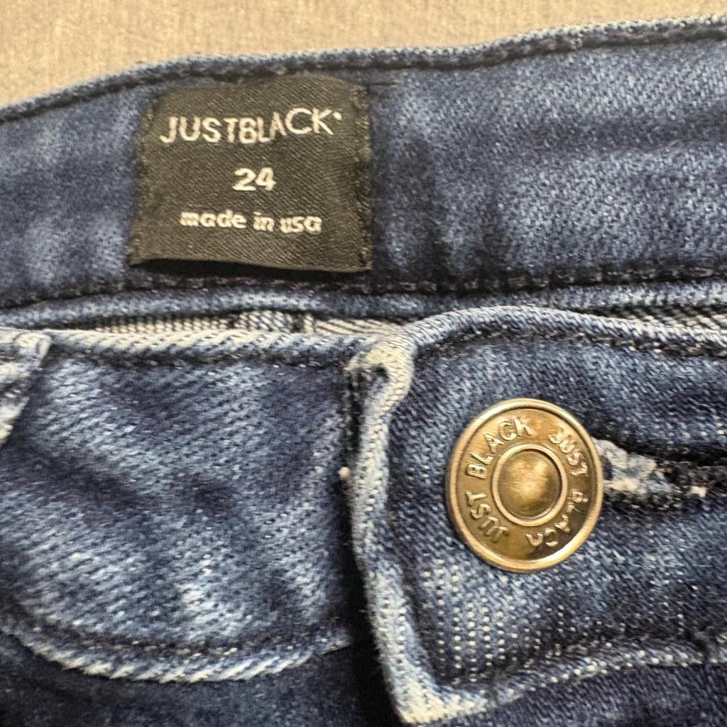 Just Black Denim Skinny Jeans Womens 24 Blue Frayed Raw Hem Made in USA Stretch