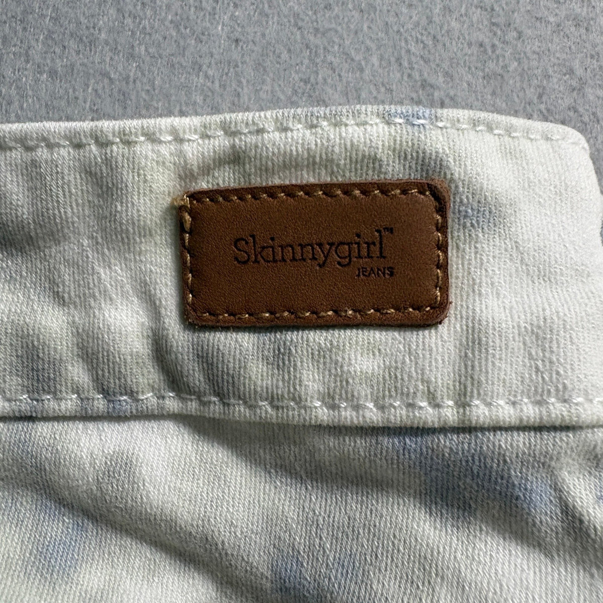 Skinnygirl Maggie Skinny Ankle Jeans Womens Size 30 / 10 Tie Dye Raw Hem Denim