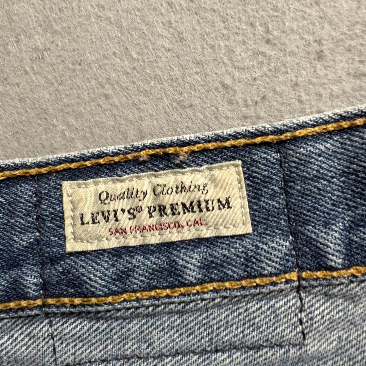 Levis Premium High Loose Jeans Womens 26 Blue Distressed Ripped Knee Wide Leg