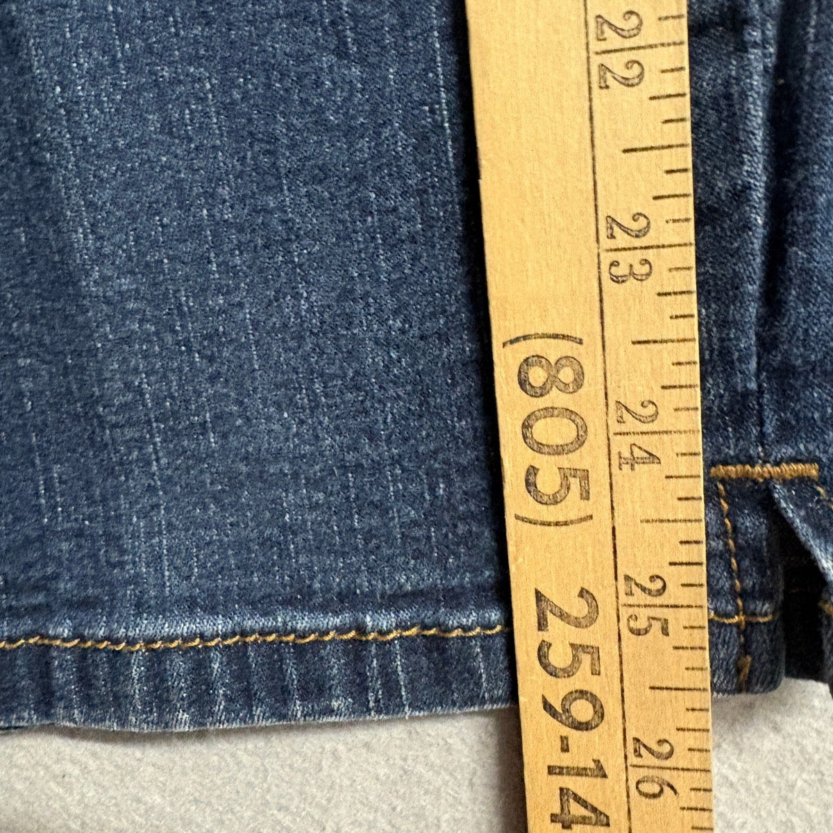 Levi's 512 Perfectly Slimming Denim Bermuda Shorts Womens Size 14 Blue Stretch