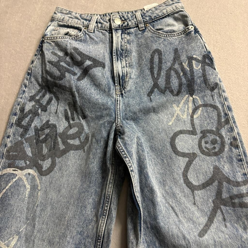 H&M Divided Graffiti Print Jeans Womens Size 2 Blue Acid Wash High Rise Denim