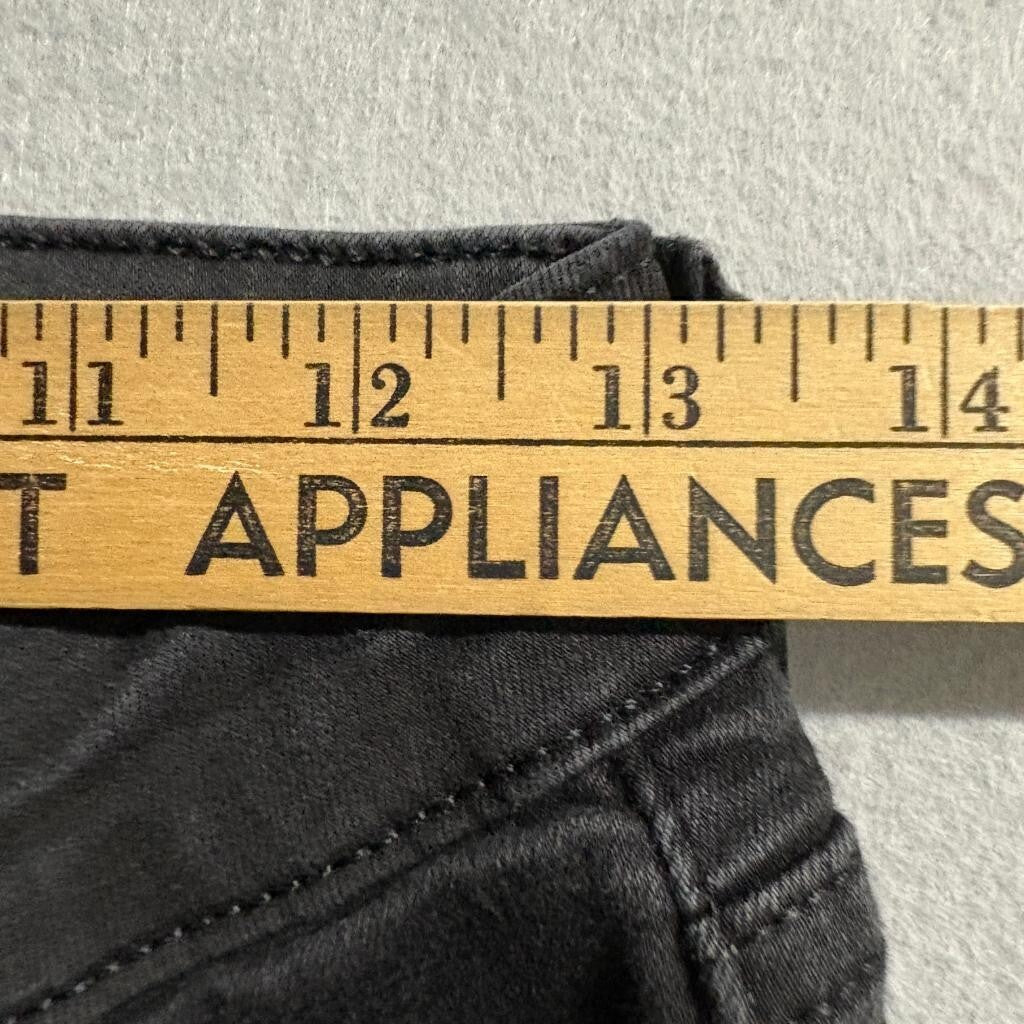 Levi's 721 High Rise Skinny Jeans Womens 31x30 Black Denim Stretch