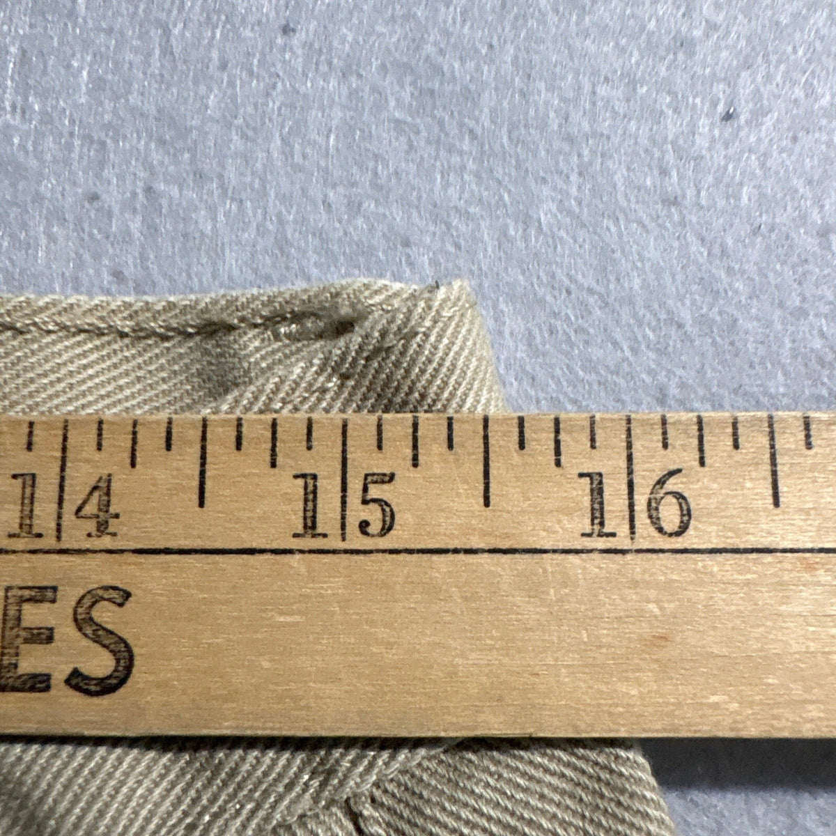 Calvin Klein Jeans Mens 33x32 Easy Fit Khaki Tan Denim Pants Cotton Vintage
