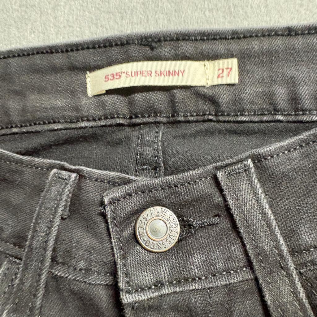 Levis 535 Super Skinny Jeans Womens 27x30 Black Denim Stretch Low Rise