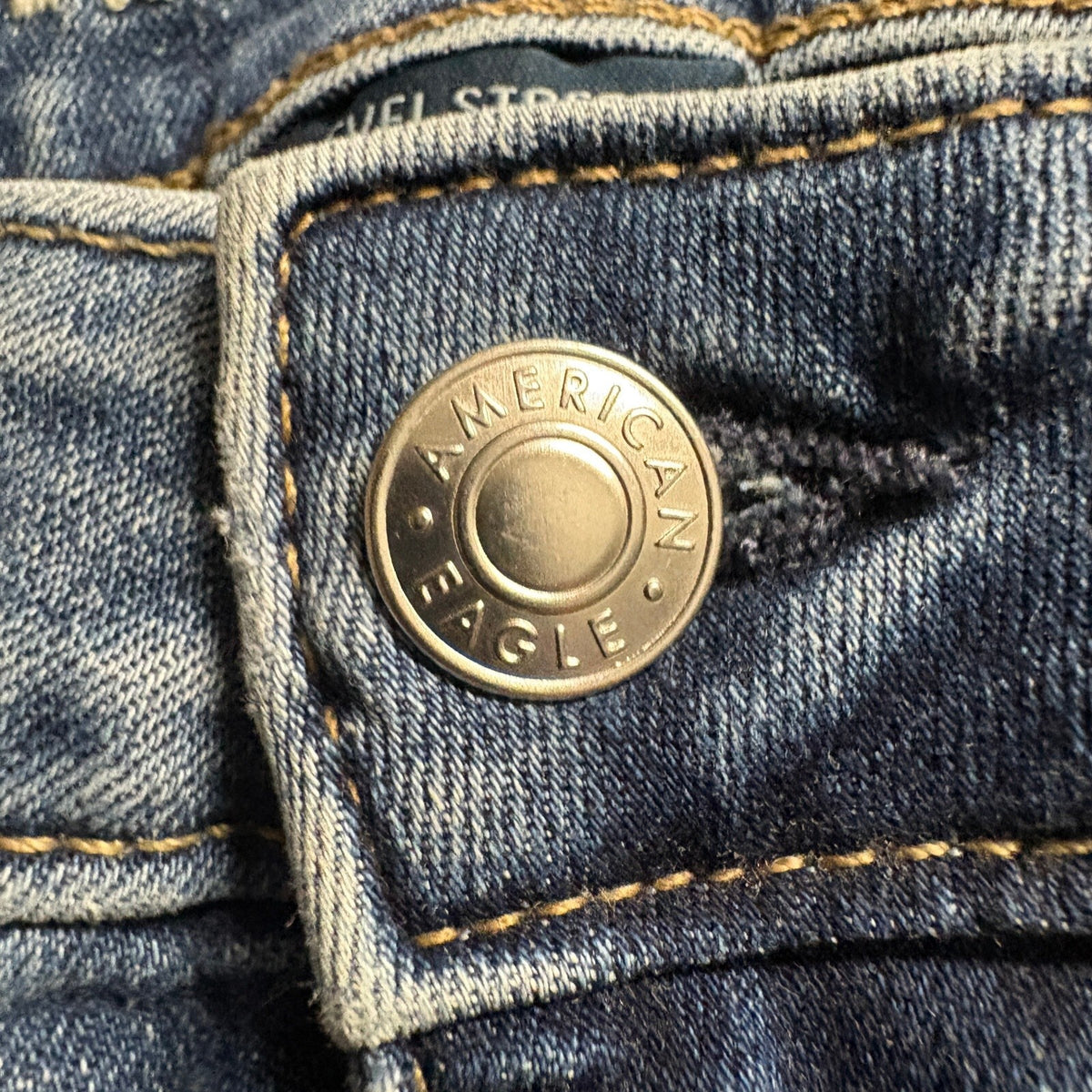 American Eagle High Rise Kick Boot Crop Jeans Womens Size 4 Next Level Stretch