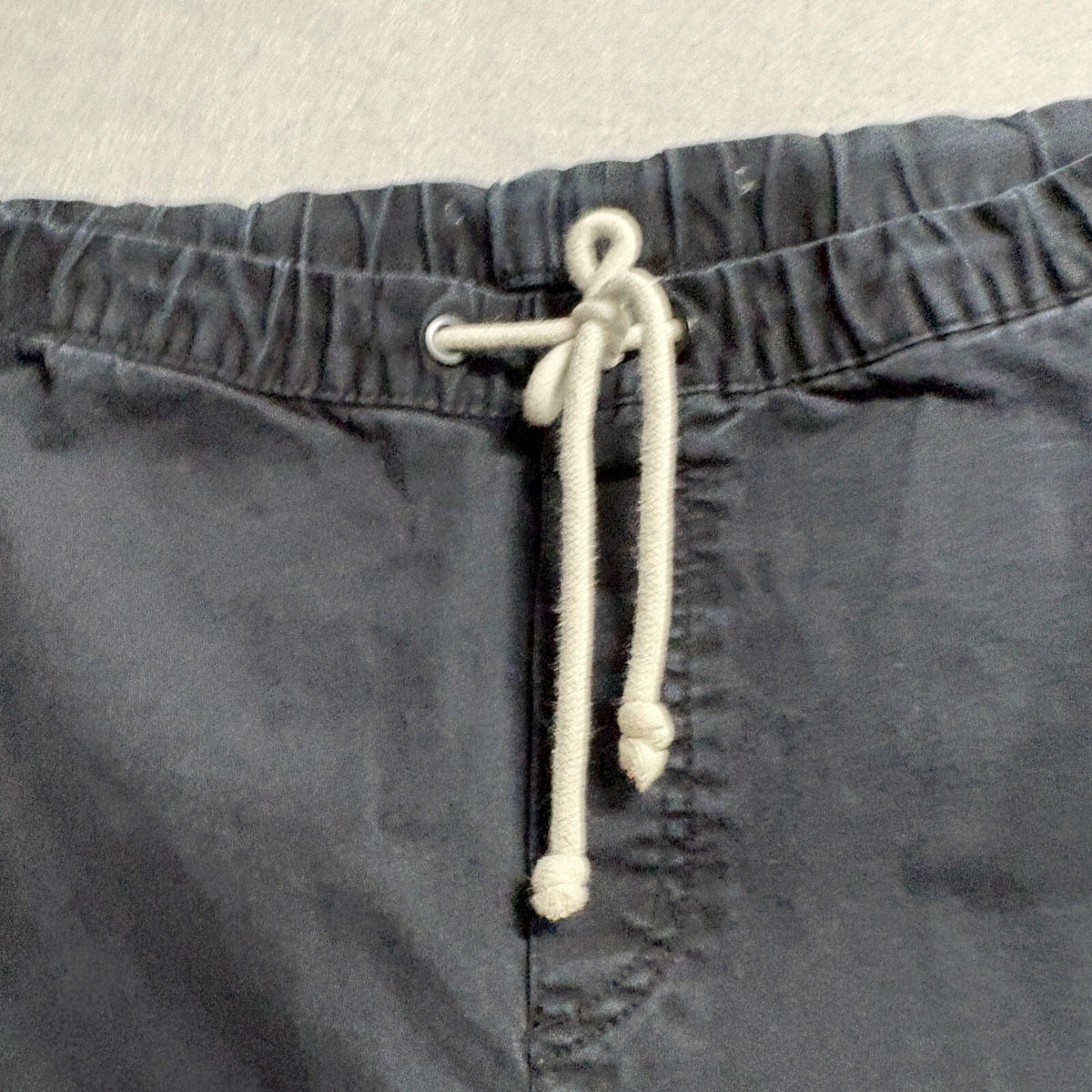 H&M Divided Mens Jogger Pants Size 34 Black Cotton Blend Drawstring Elastic