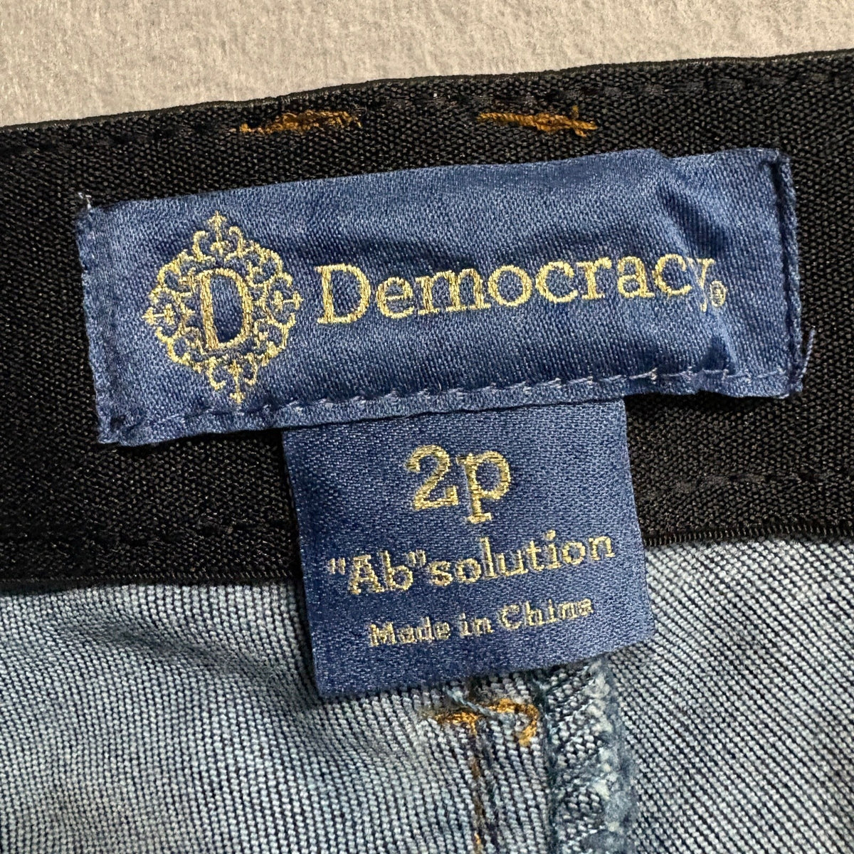 Democracy Absolution Jeans Womens Size 2P Blue Stretch Raw Hem Straight Leg