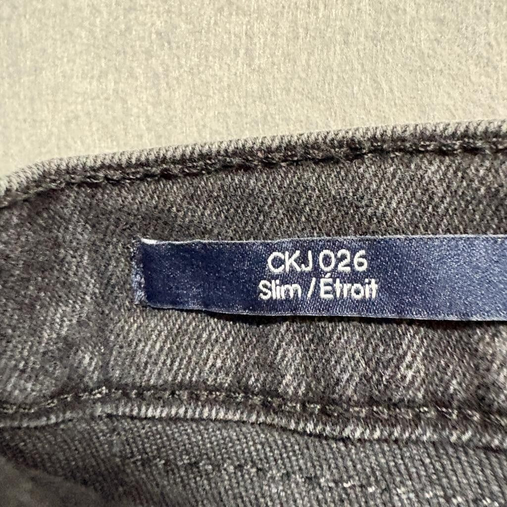Calvin Klein Jeans Mens 38x30 CKJ 026 Slim Fit Black Denim Stretch Jeans