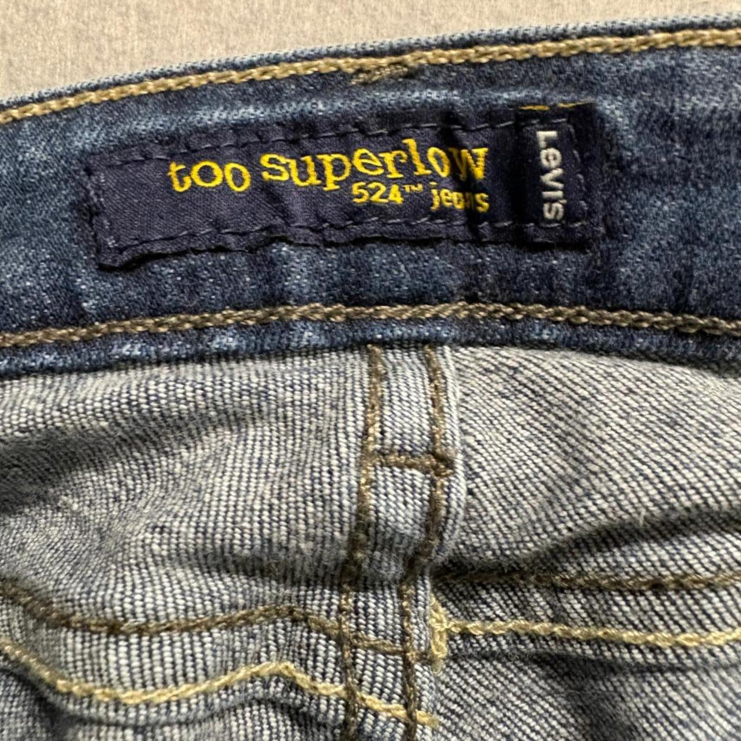 Levis 524 Too Superlow Jeans Womens 9 Short Blue Denim Low Rise Slim Straight