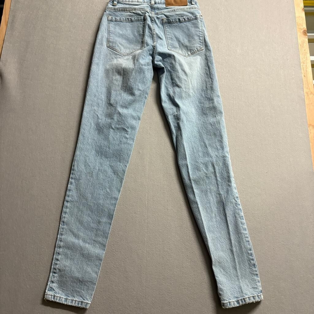 American Tall Milo Relaxed Tapered Jeans Womens 28 x 36 Light Salt Lake Wash