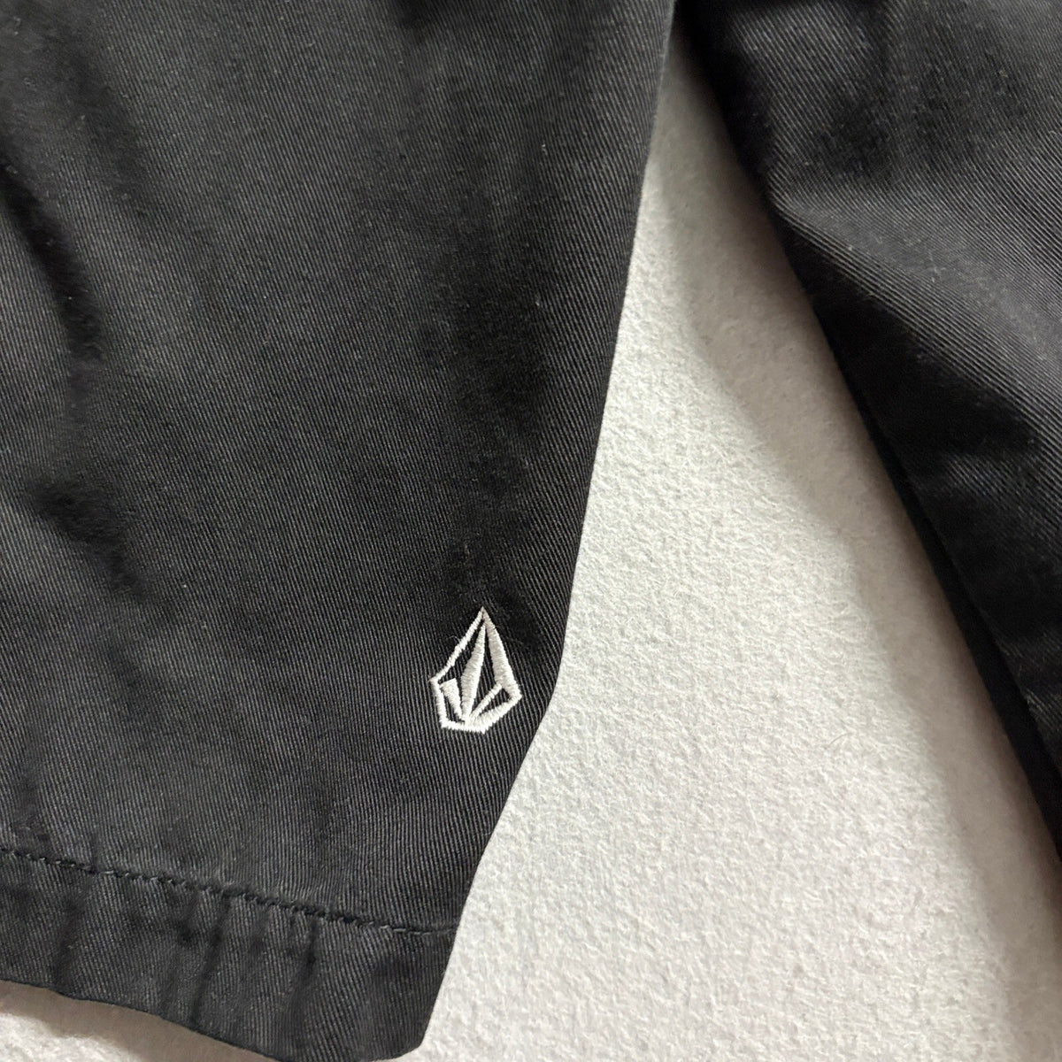 Volcom Stone Corpo Class Chino Shorts Mens 32 Black Cotton Twill Skate Casual