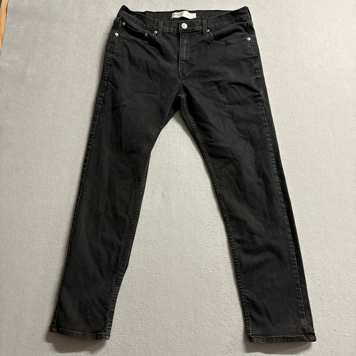 Signature by Levi Strauss Co Mens S37 Slim Jeans Black Denim 32x28