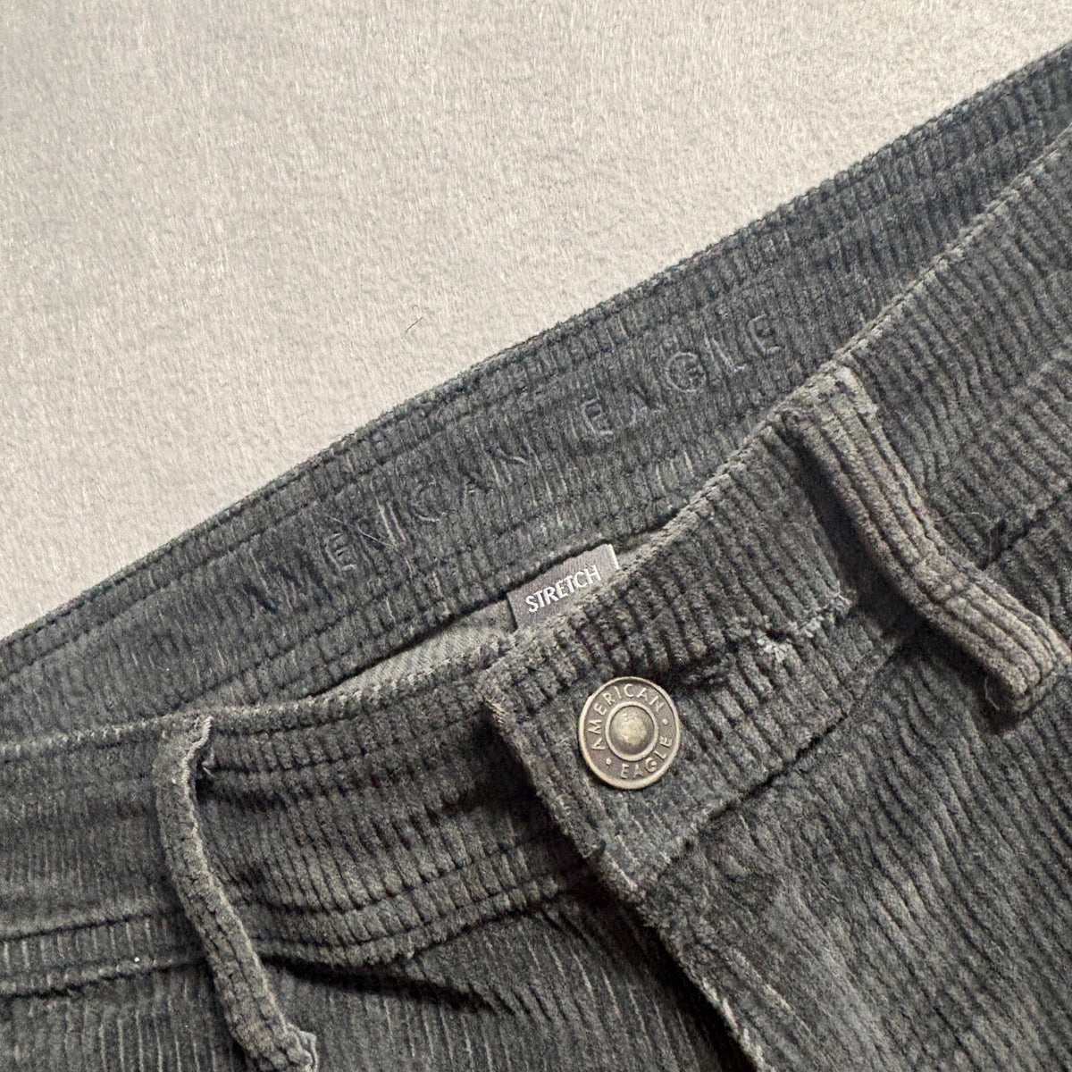 American Eagle Corduroy Cargo Pants Womens Size 00 Regular Gray Wide Leg Stretch