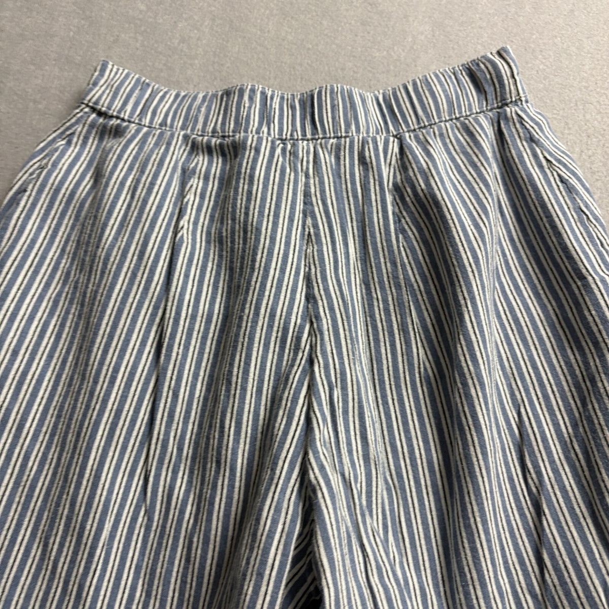 Hollister Ultra High Rise Pants Womens Small Blue White Striped Wide Leg Crop