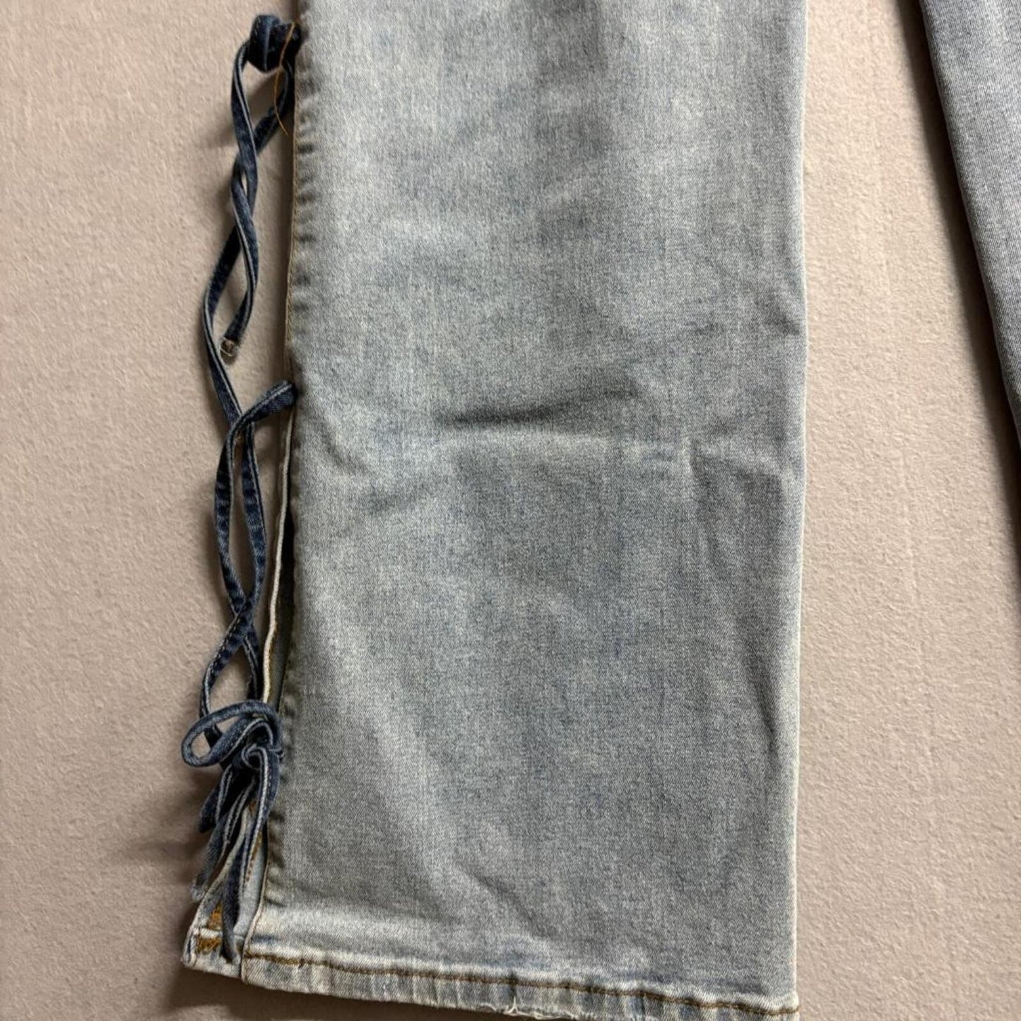 Love Soho Lace Up Side Jeans Womens Size 3 Light Wash Wide Leg Denim Stretch
