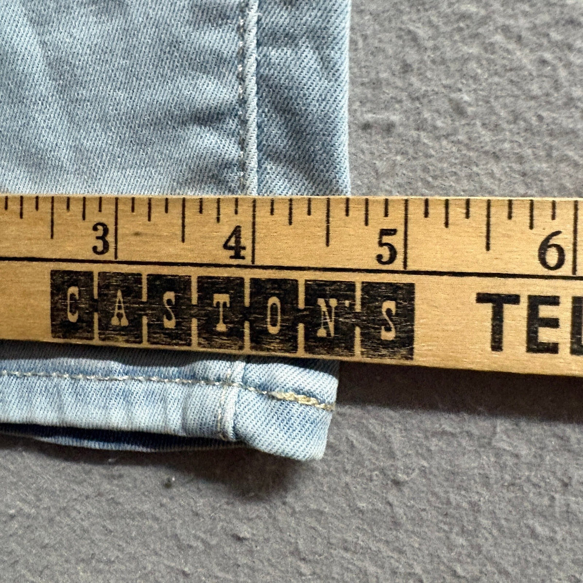 Levis 710 Super Skinny Jeans Womens 27 Light Wash Denim Stretch Blue