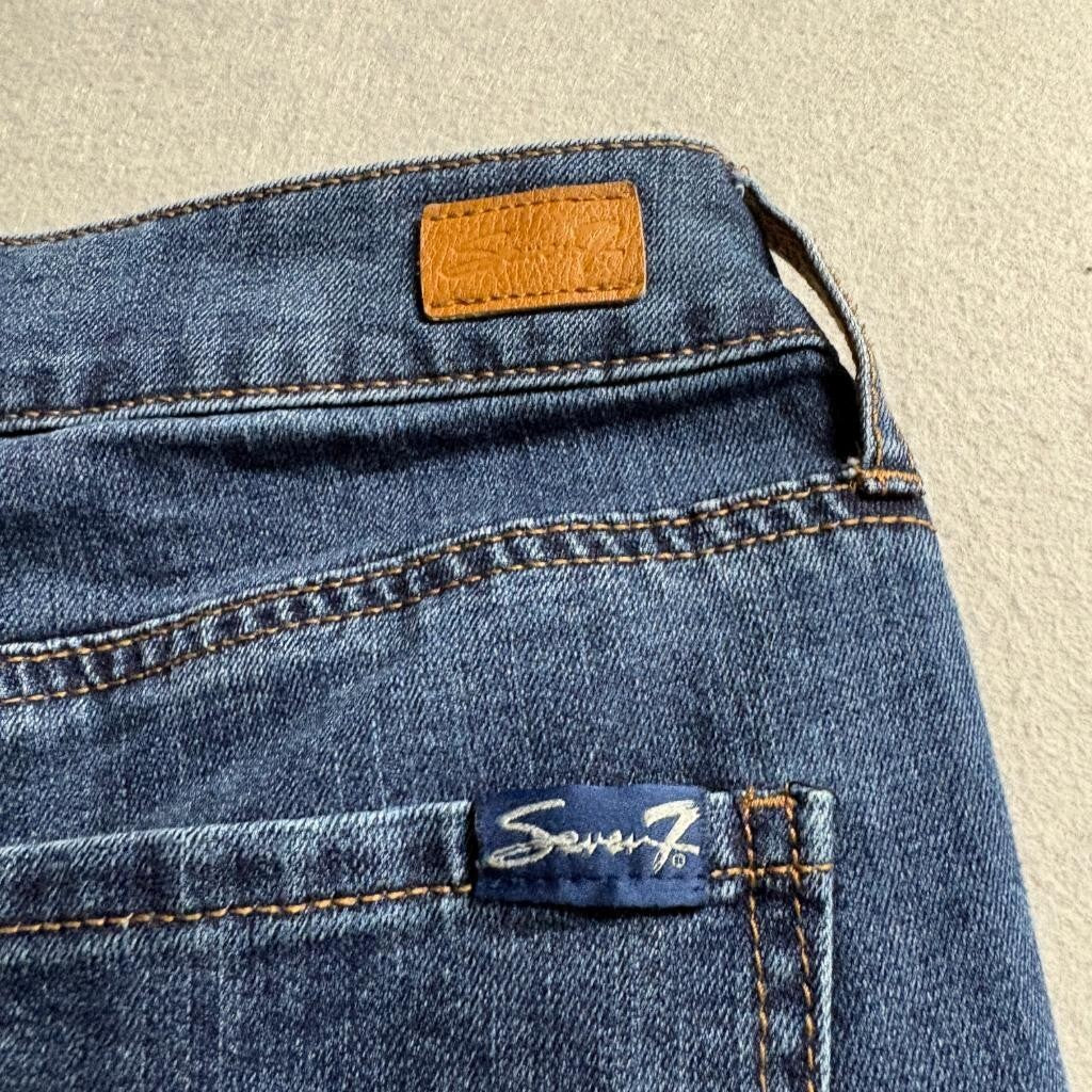 Seven7 Weekend Slim Fit Jeans Womens Size 6 Blue Denim Raw Hem Stretch