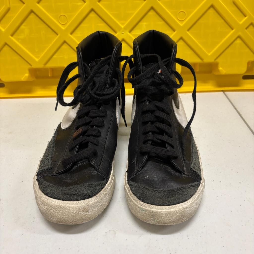 Nike Blazer Mid 77 Vintage Black White Mens Size 11.5 BQ6806-002