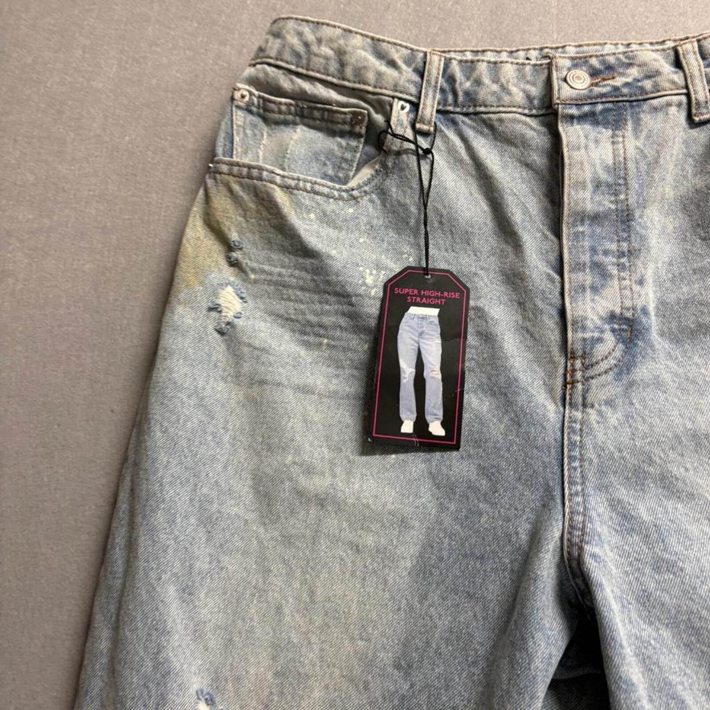 No Boundaries Super High Rise Straight Jeans Womens 17 Light Wash Distressed