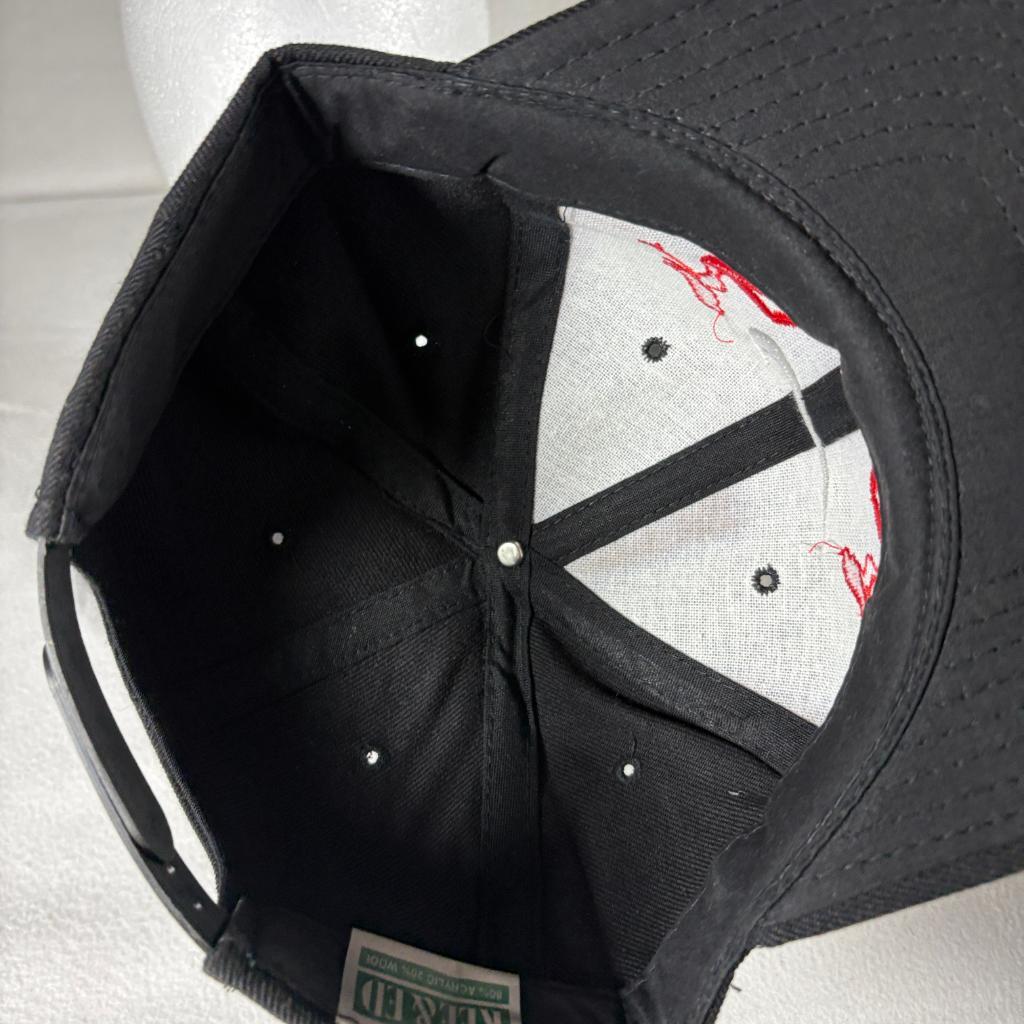 Vintage Kee and Ed Mudflap Girl Swoosh Snapback Hat Mens Black Wool Blend Cap