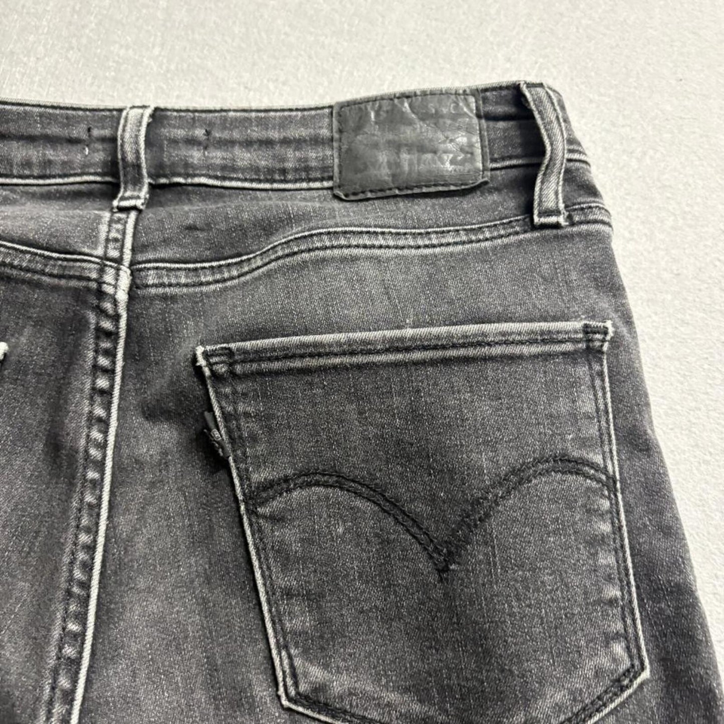 Levi's 721 High Rise Skinny Jeans Womens 27x30 Gray Distressed Ripped Knee Denim