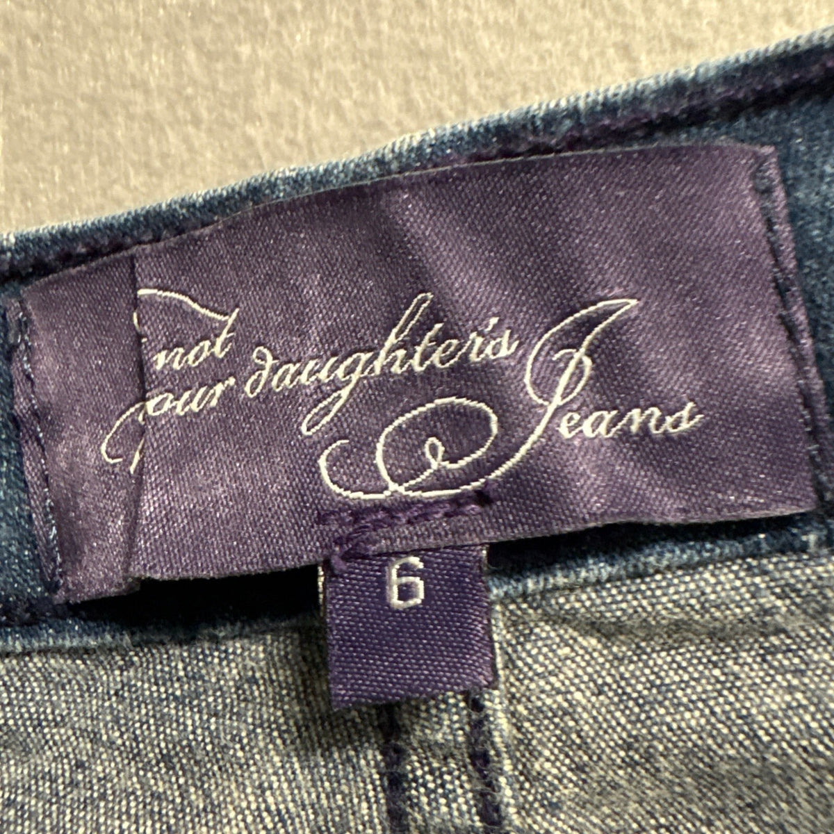 NYDJ Not Your Daughter's Jeans Womens Size 6 Cuffed Crop Jeans Blue Rhinestone