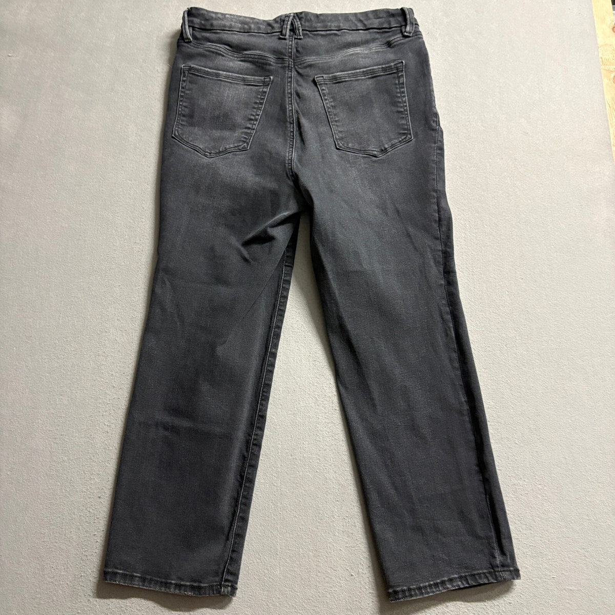 Good American High Rise Straight Leg Jeans Womens Size 14-18 Black Denim Stretch