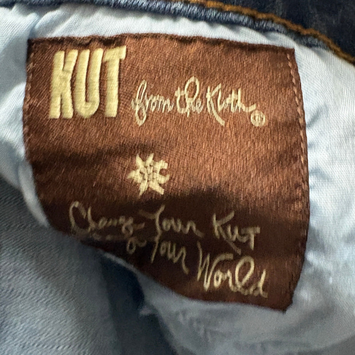 KUT from the Kloth Blue Jeans Womens Size 12 Straight Leg Medium Wash Stretch