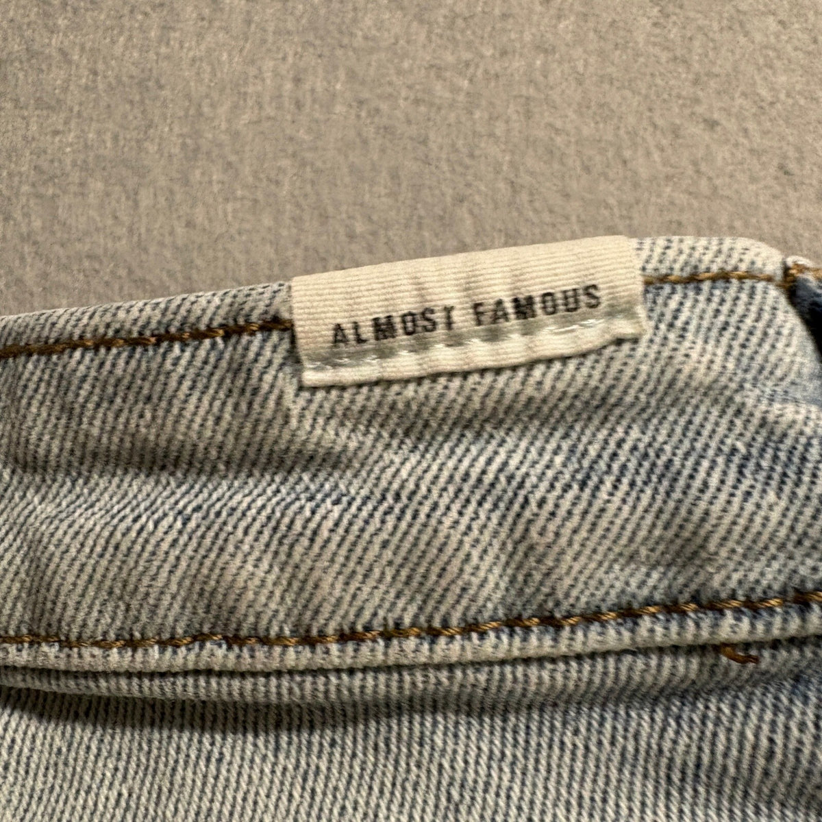 Almost Famous Two Tone Split Color Distressed Jeans Womens Size 1 High Rise Hem