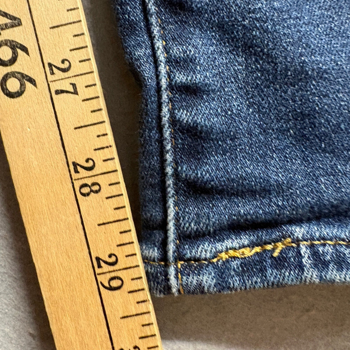 Levi's 721 High Rise Skinny Jeans Womens 29 Distressed Ripped Blue Denim Pants