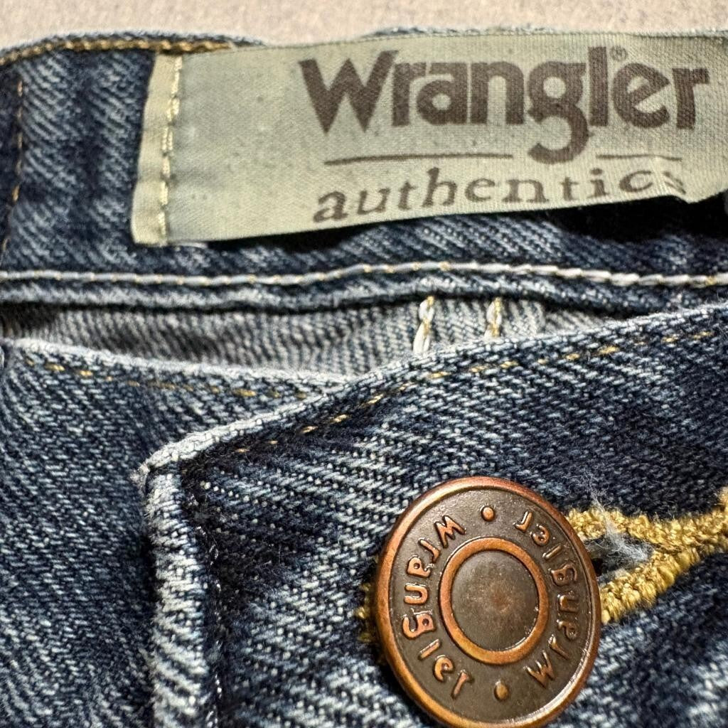 Wrangler Authentics Mens Jeans 28x30 Blue Denim Straight Leg 100% Cotton